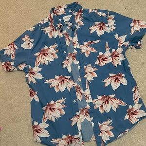 Goodfellow Flower Print Button Up
